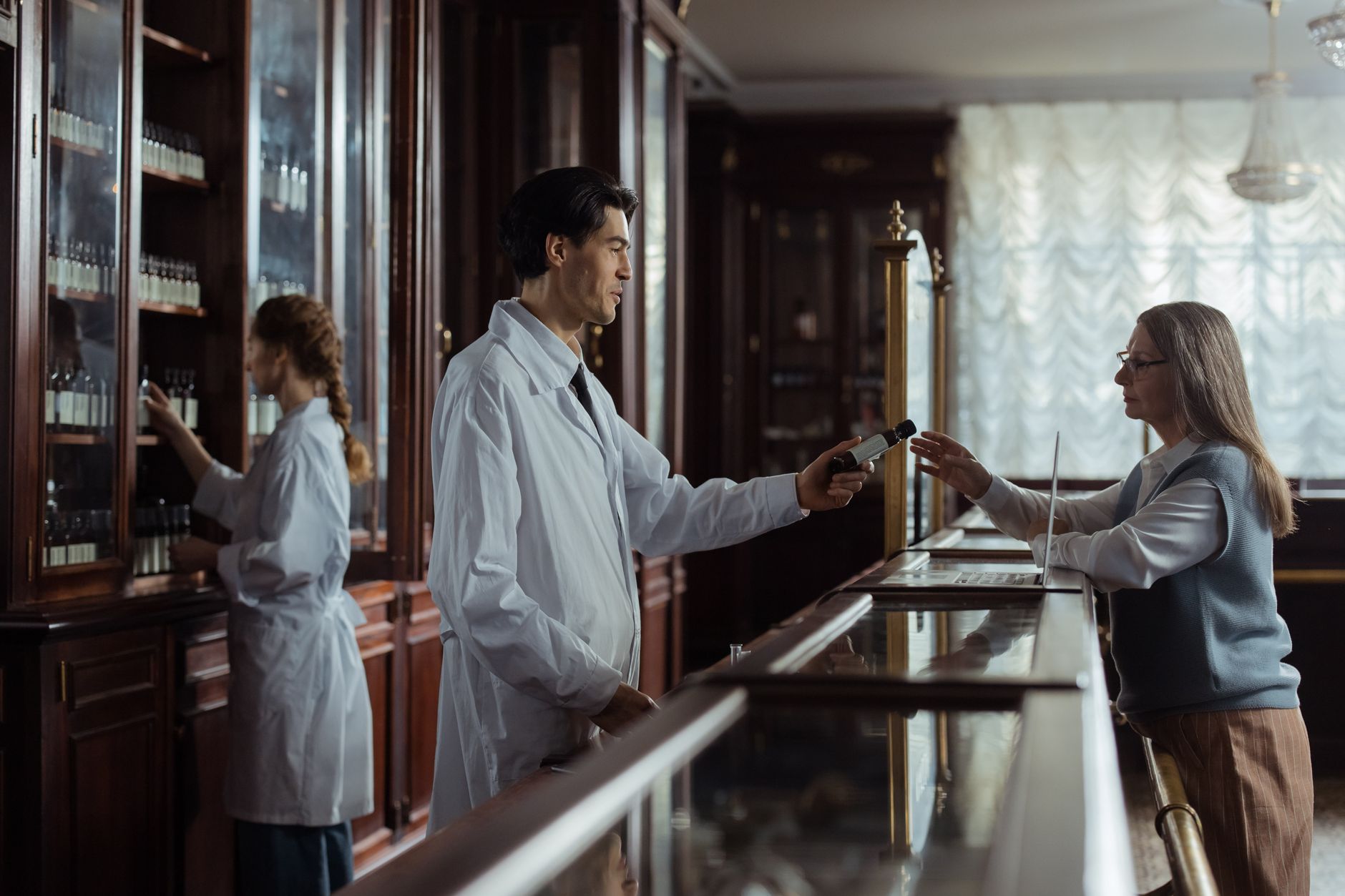 Pharmacie de garde équipe à Évry-Courcouronnes